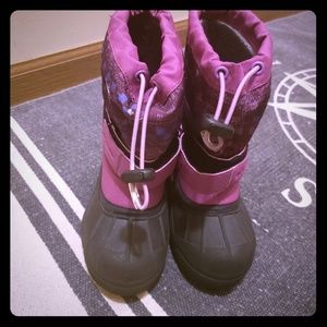 Columbia snow boots girls size 10